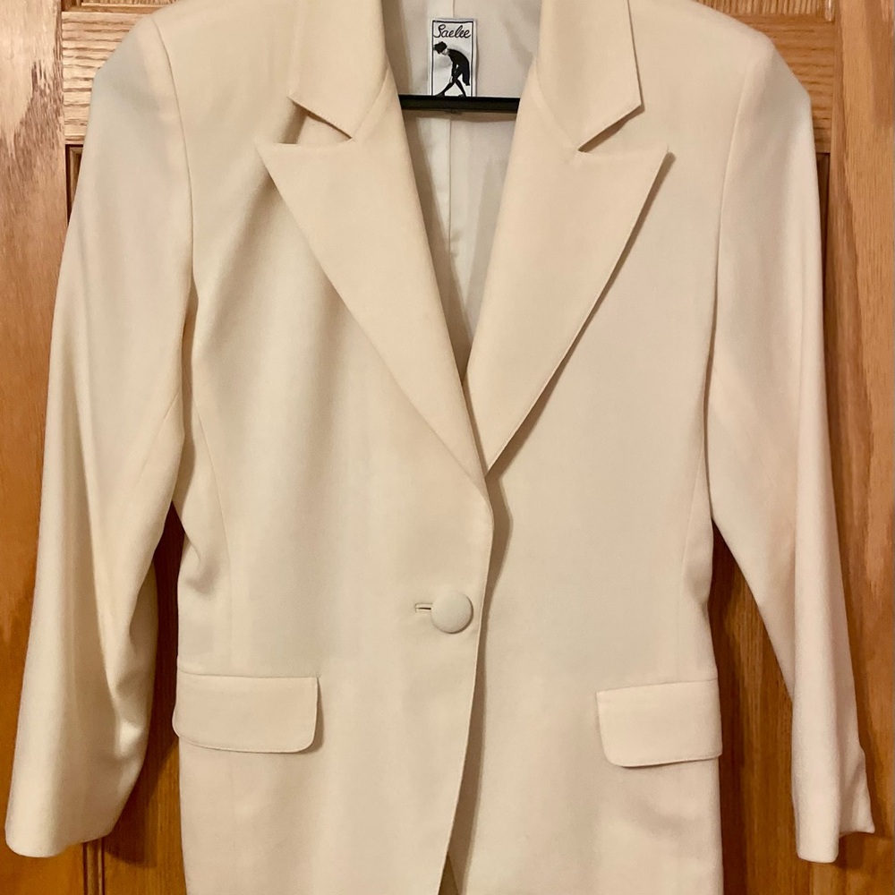 Women's Cream Blazer